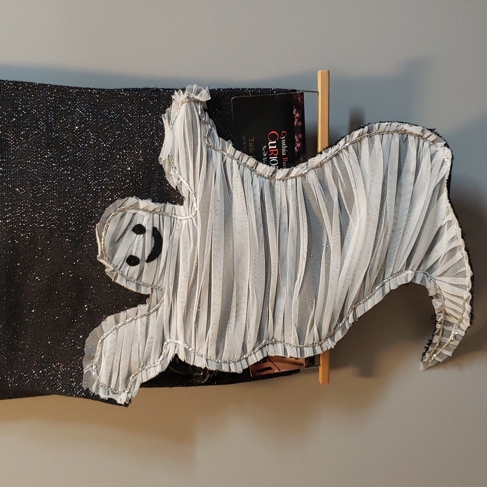 Cynthia Rowley Curious NWT Ghosts Metallic Table Runner, 90 x 14